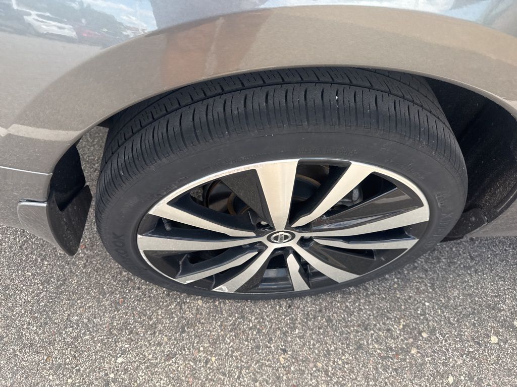 2022 Nissan Altima 2.5 SR photo 16