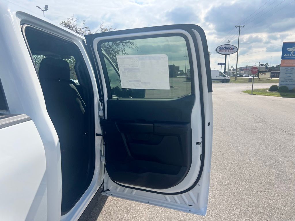 2025 Ford F-150 STX photo 28