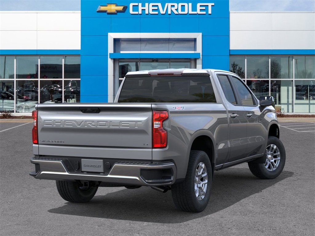 2026 Chevrolet Silverado 1500 LT photo 3