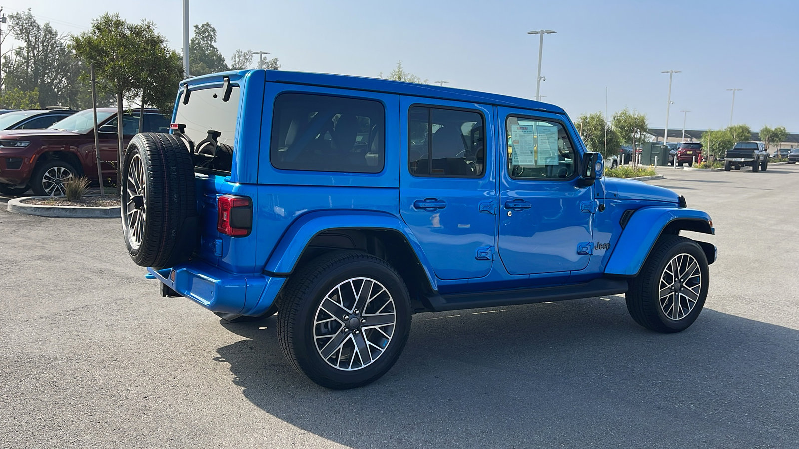 2022 Jeep Wrangler Unlimited Sahara High Altitude 4xe photo 4