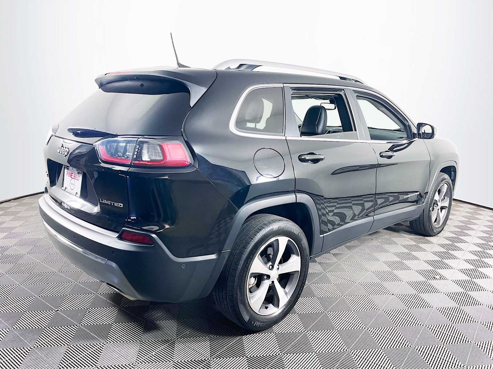 2021 Jeep Cherokee Limited photo 4