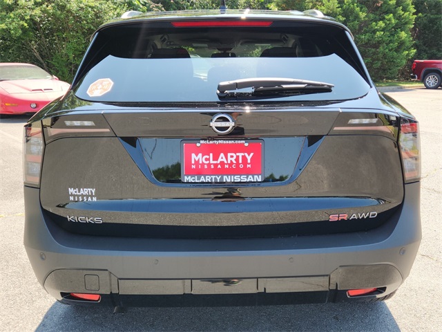 2025 Nissan Kicks SR photo 4