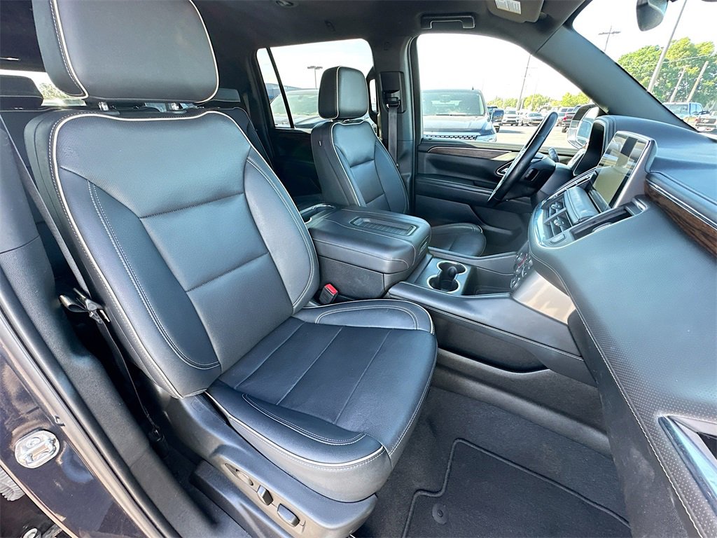 2023 Chevrolet Suburban Premier photo 26