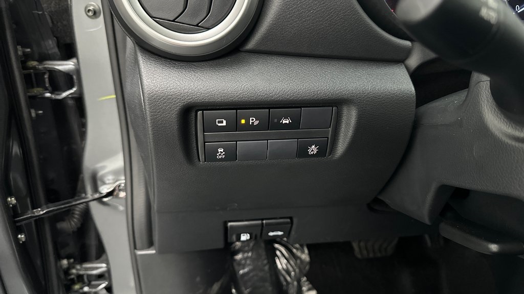 2025 Nissan Versa S photo 21