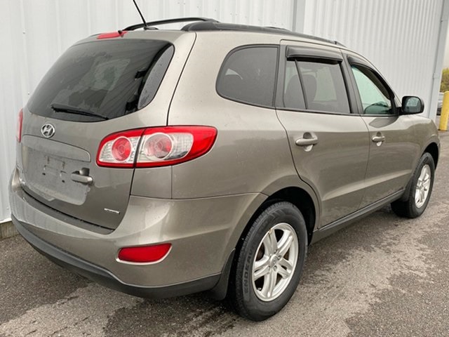 2012 Hyundai Santa Fe GLS photo 3
