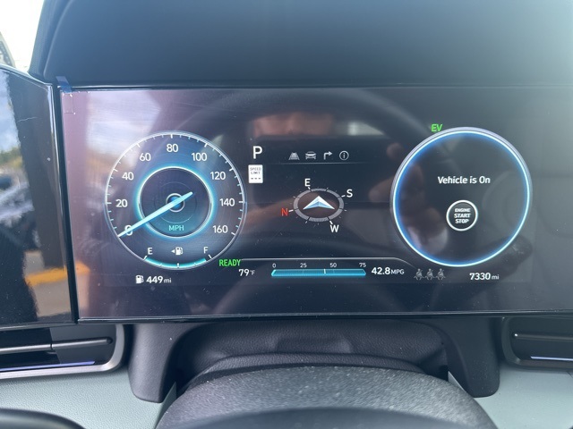 2024 Hyundai Elantra Hybrid Limited photo 11