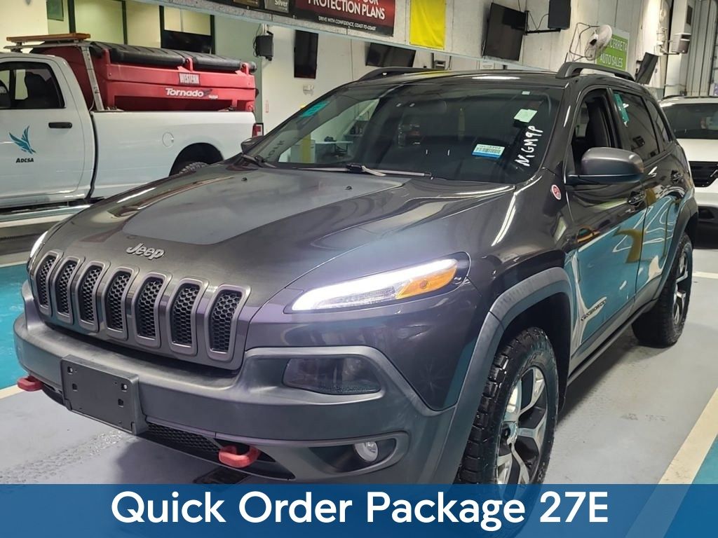 Used 2015 Jeep Cherokee Trailhawk with VIN 1C4PJMBS1FW785670 for sale in Marion, IA