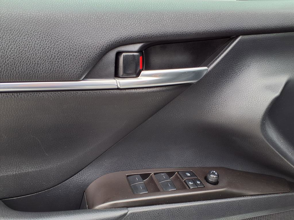 2024 Toyota Camry SE photo 14