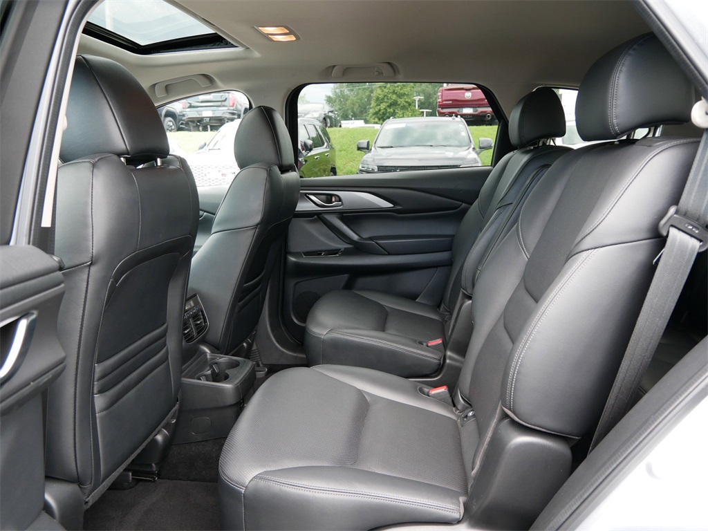 2023 Mazda CX-9 Touring photo 3