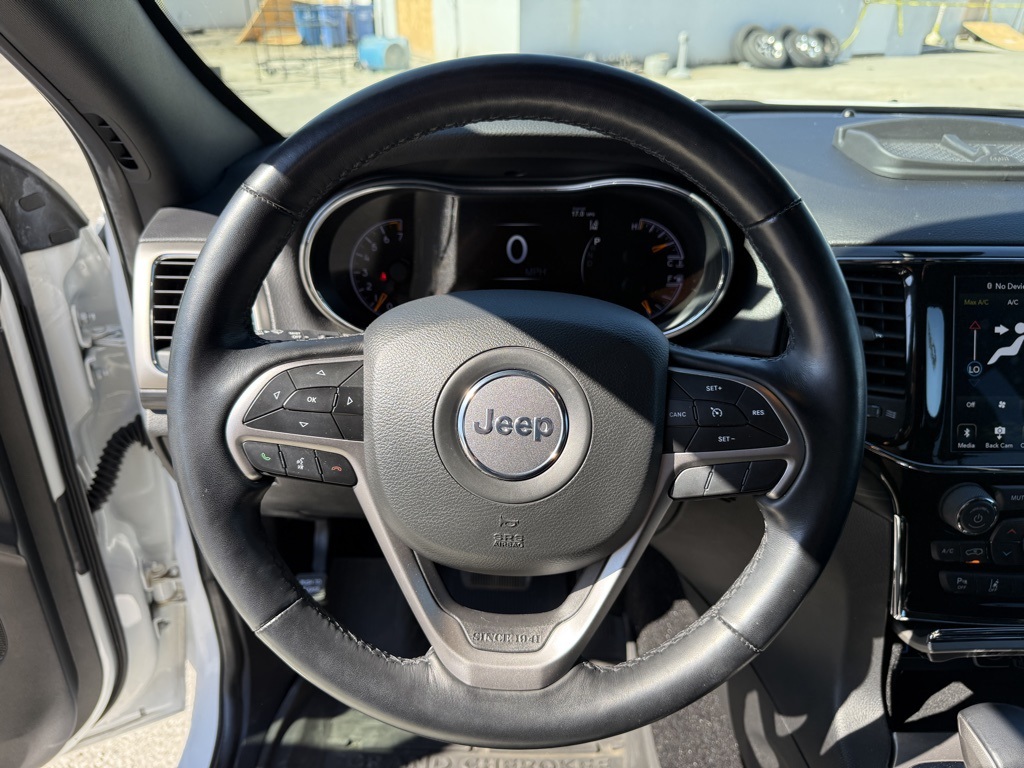 2021 Jeep Grand Cherokee Laredo X photo 14