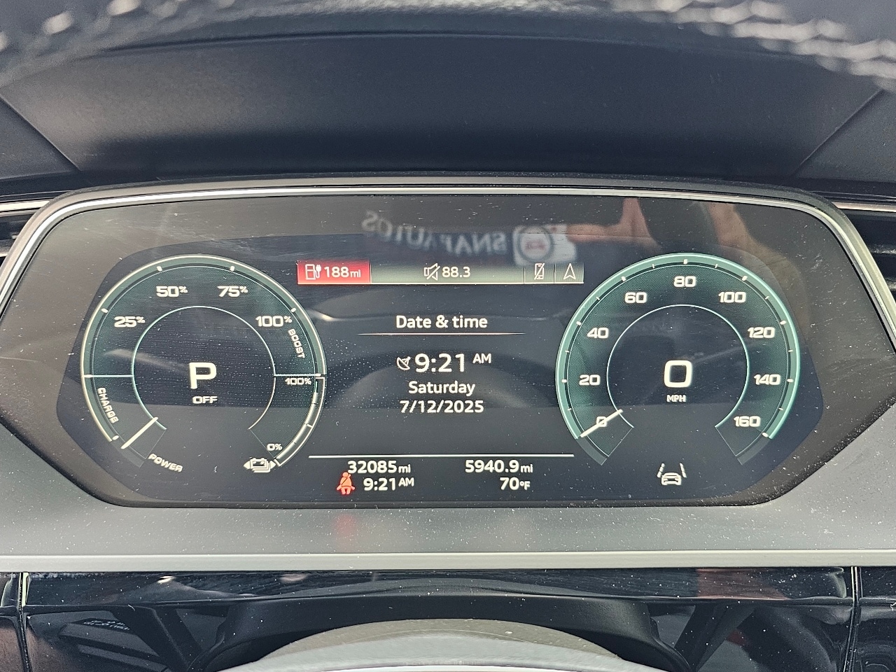 2023 Audi e-tron Prestige photo 11