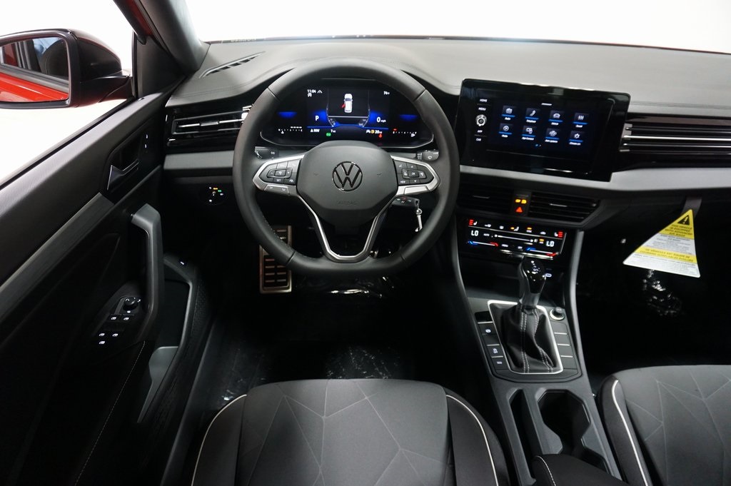 2025 Volkswagen Jetta 1.5T Sport photo 12
