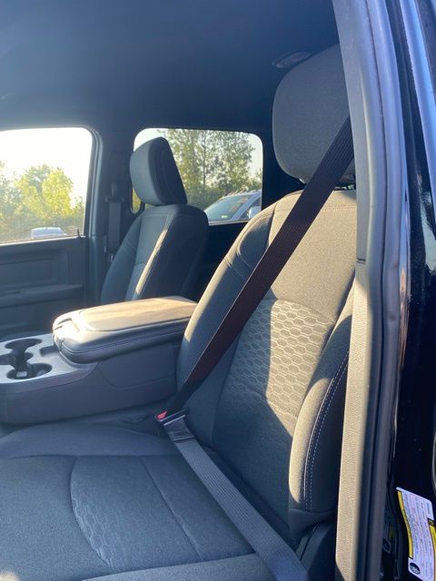2025 Ram 2500 Tradesman photo 13