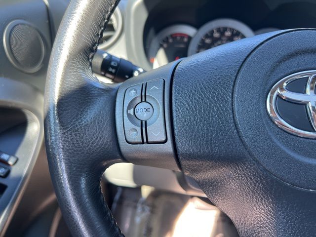 2012 Toyota RAV4 Limited photo 4