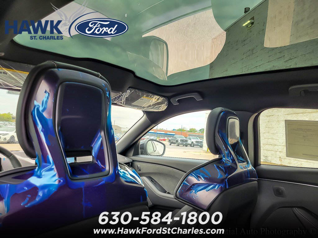 2025 FORD MUSTANG MACH-E - Image 9