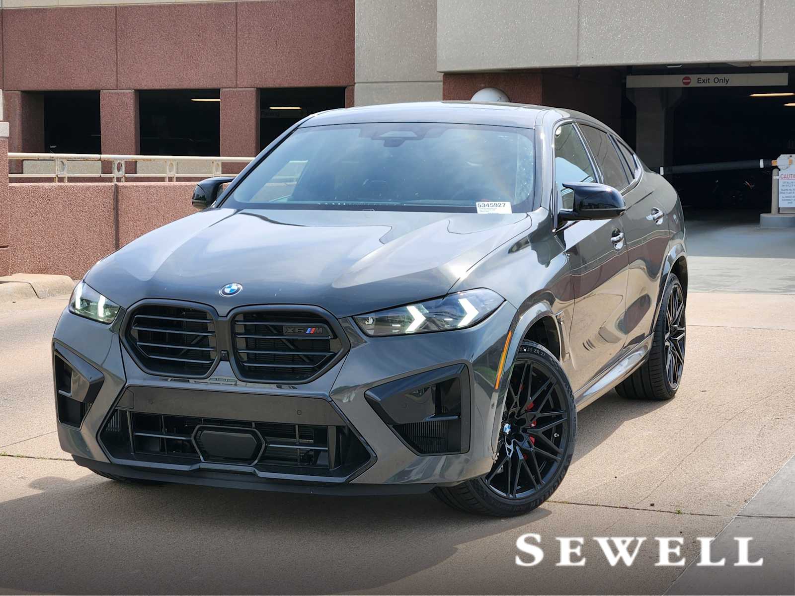 2025 BMW X6 M 