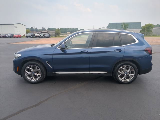 2022 BMW X3 30i's photo