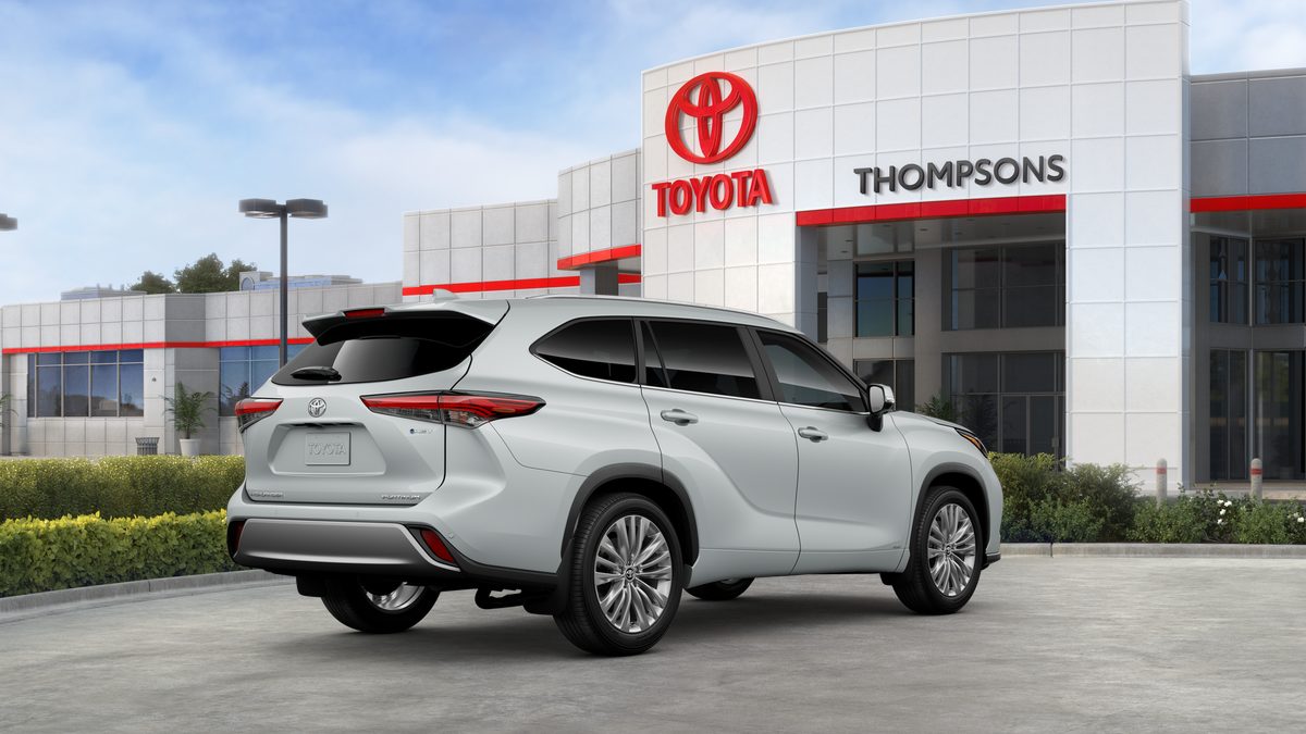 2025 Toyota Highlander Platinum photo 4