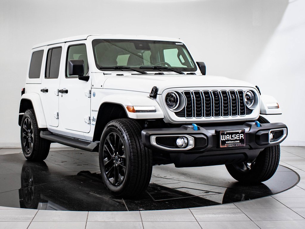 2024 Jeep Wrangler Sahara 4xe photo 11