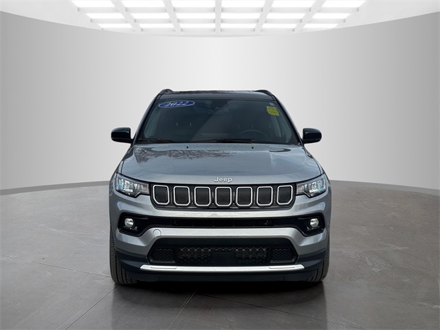 2022 Jeep Compass Limited photo 2