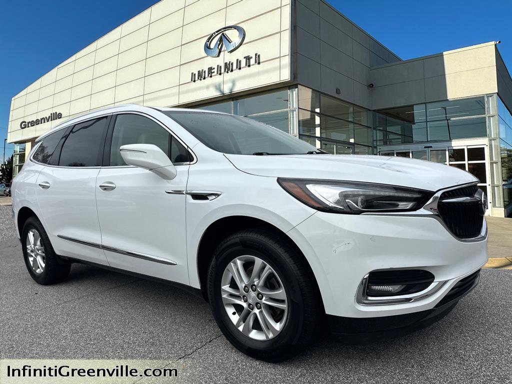 2018 Buick Enclave Essence's photo