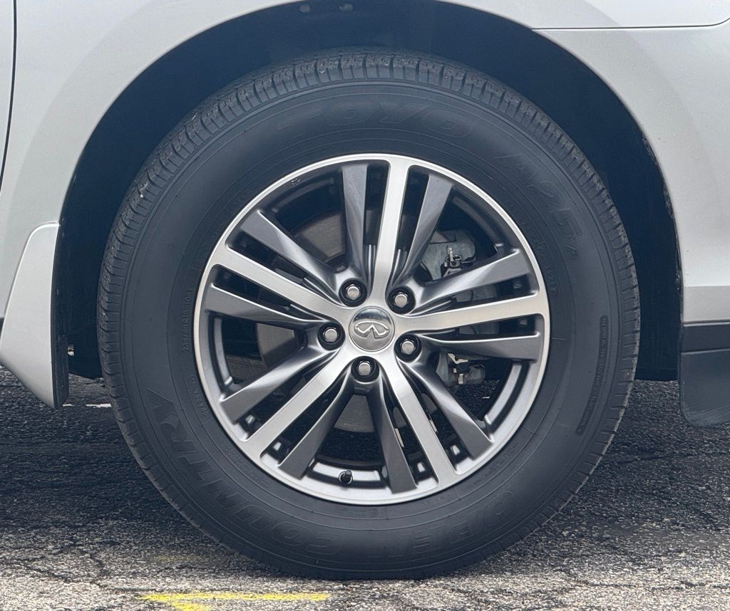 2019 Infiniti QX60 Luxe AWD photo 2