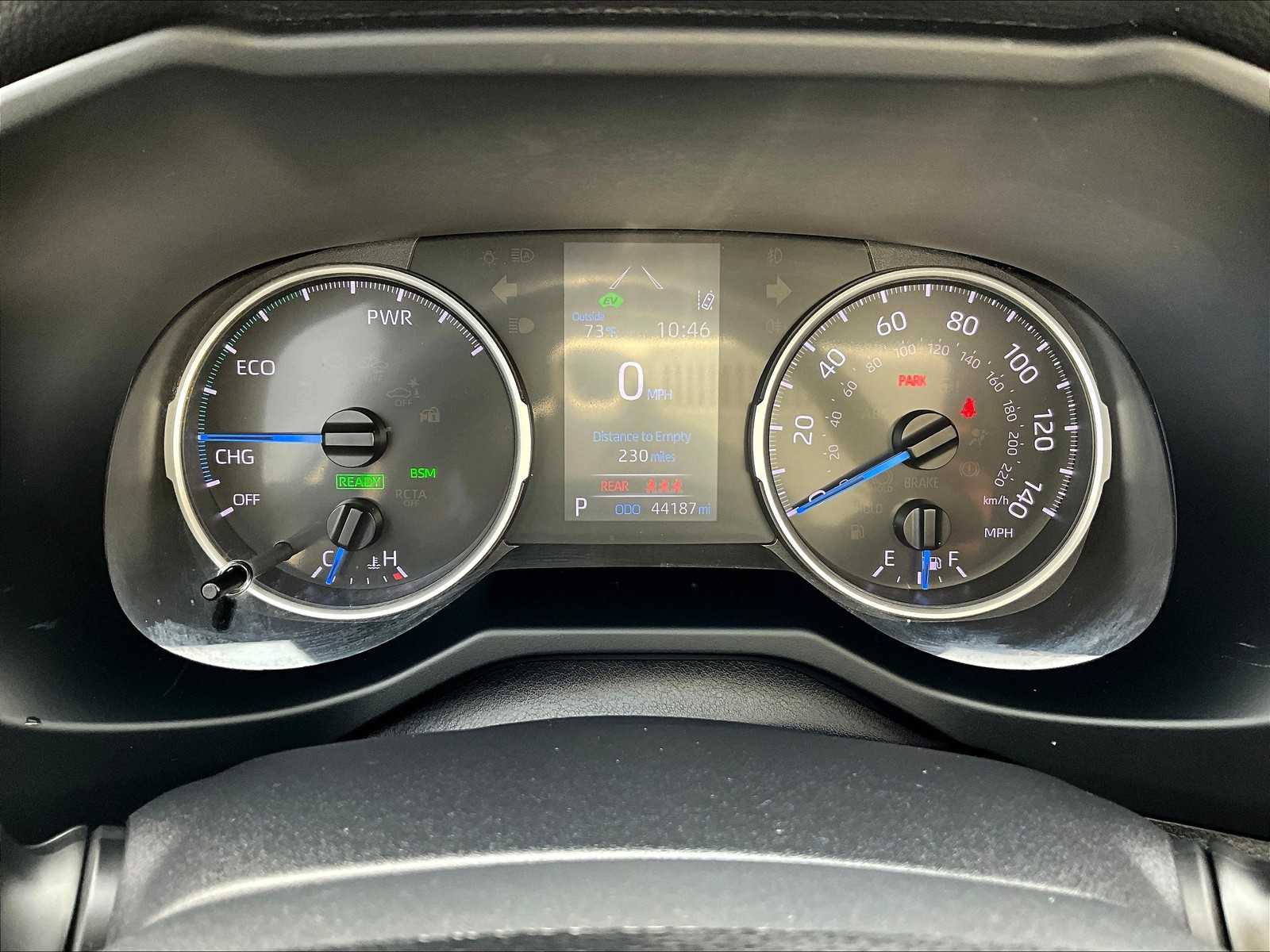2021 Toyota RAV4 XLE photo 25