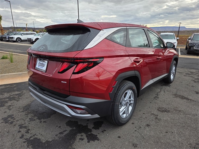 2026 Hyundai Tucson SE photo 2