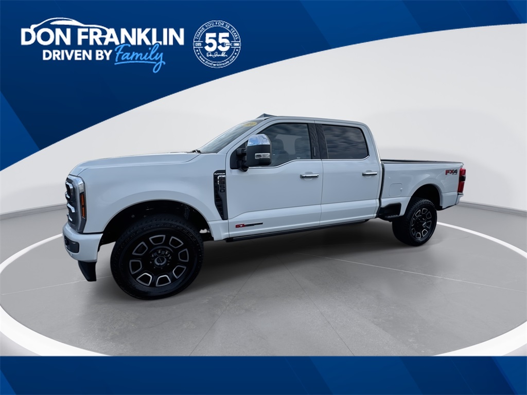 2024 Ford F-350 Super Duty Platinum's photo