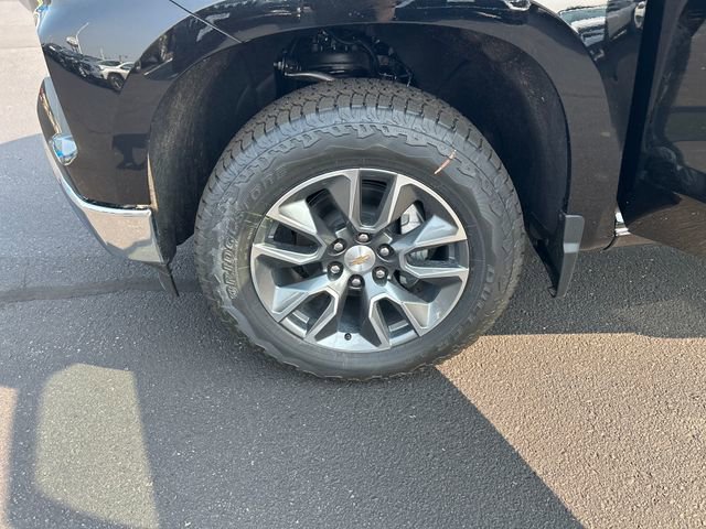 2025 Chevrolet Silverado 1500 LT photo 26