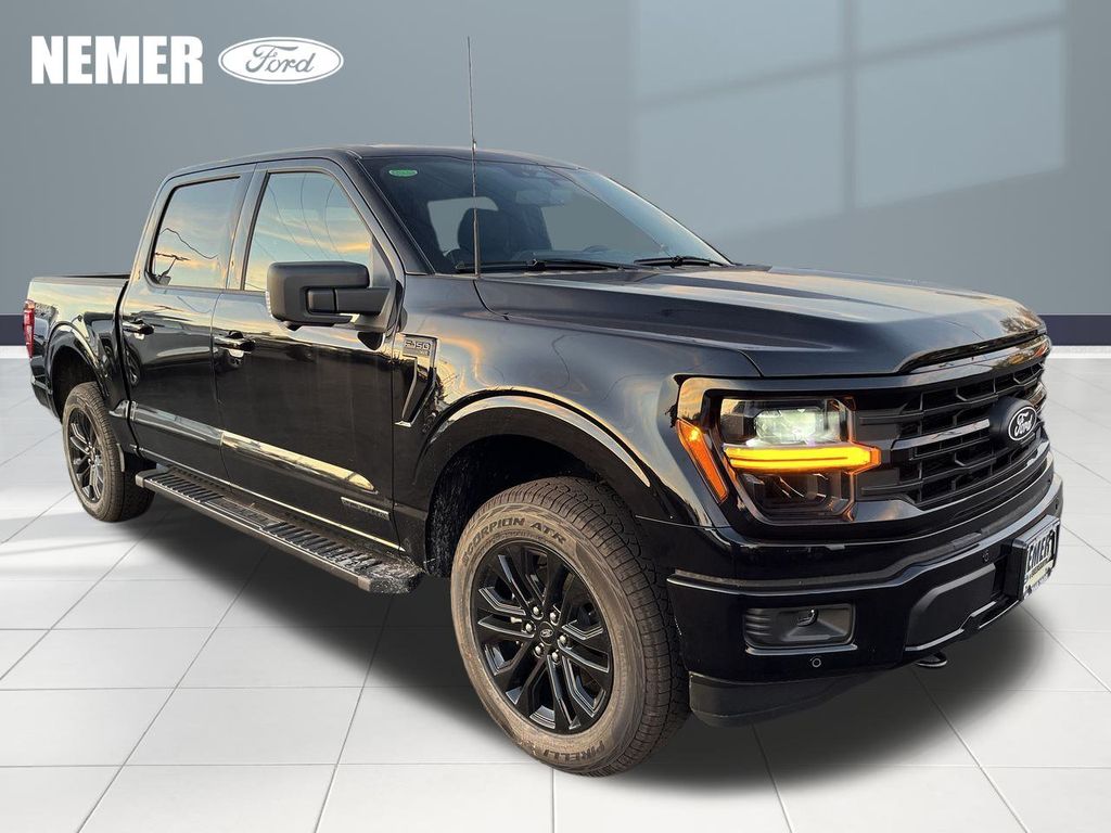 2025 Ford F-150 XLT's photo