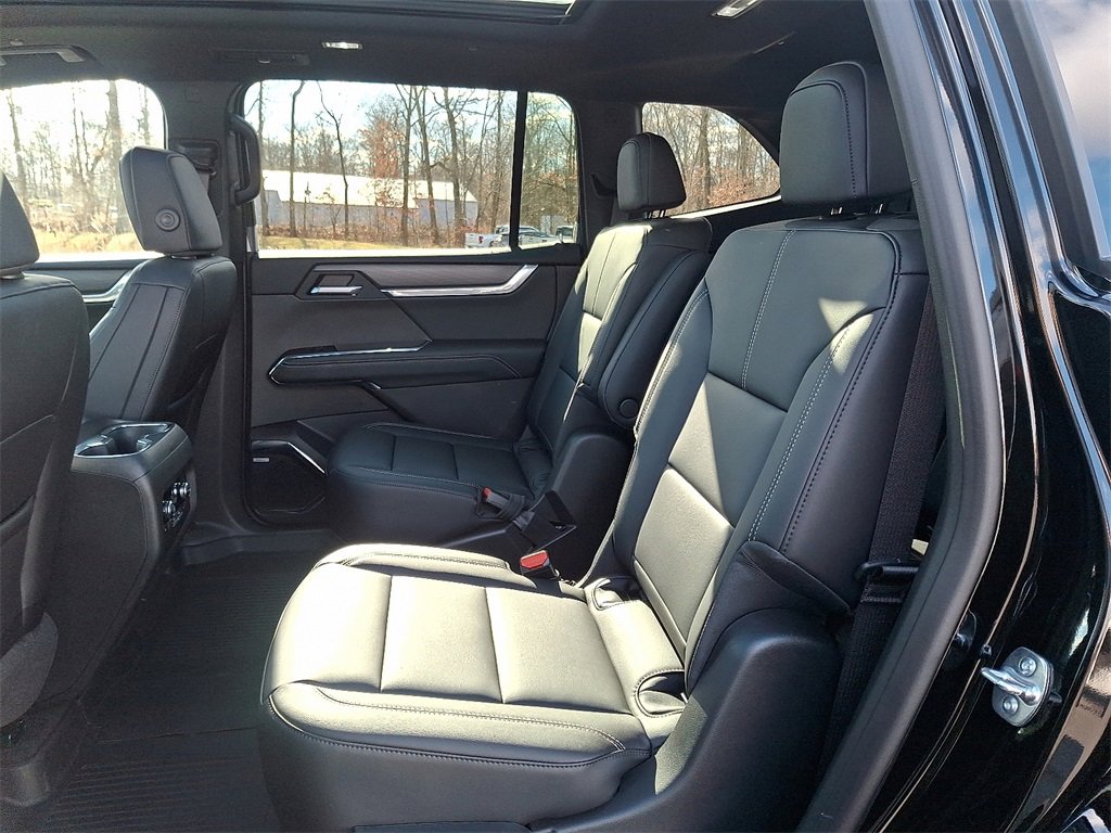 2026 Gmc Acadia Elevation photo 3