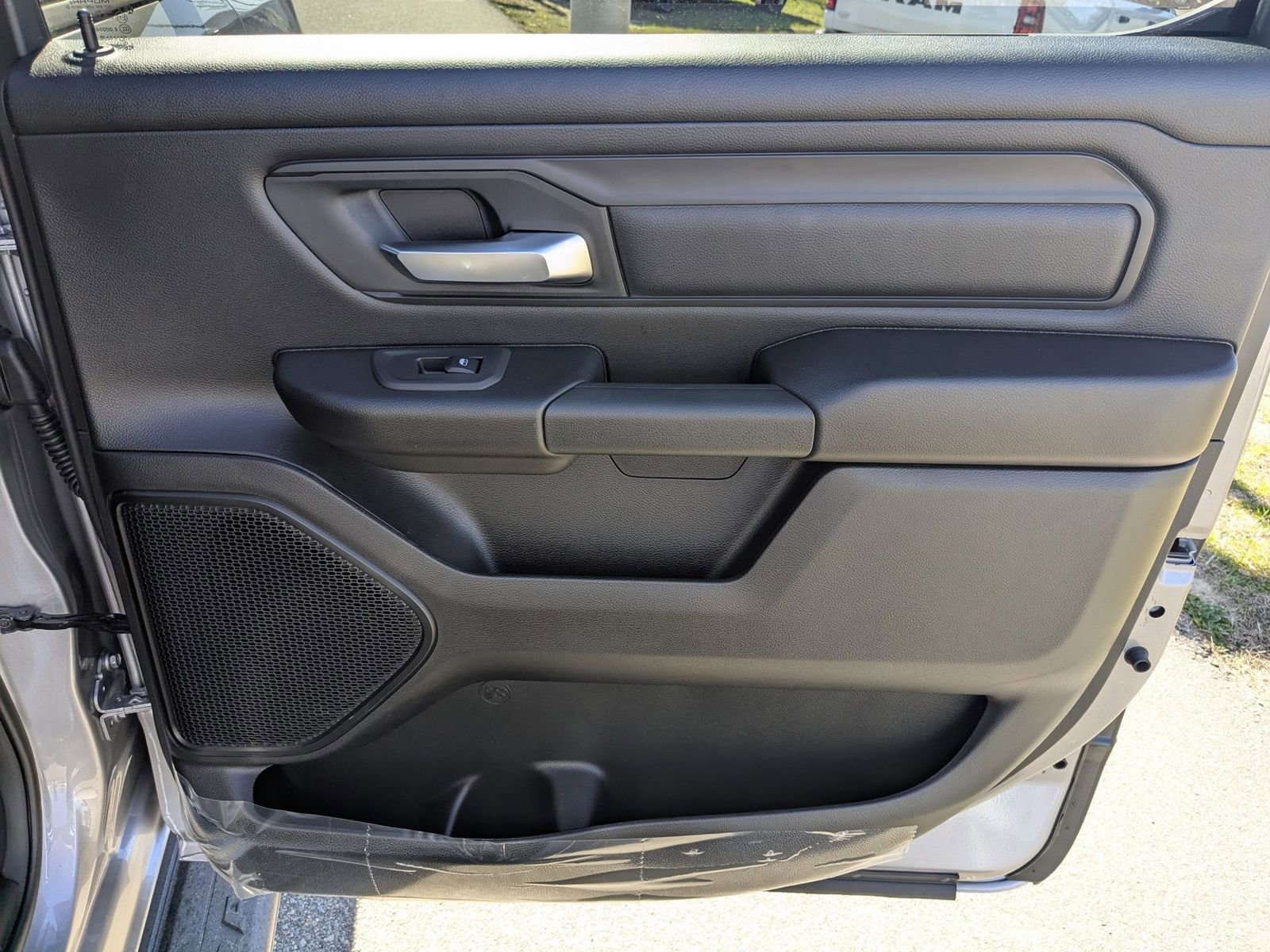 2025 Ram 1500 Tradesman photo 27