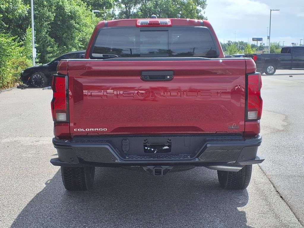 2025 Chevrolet Colorado LT photo 17