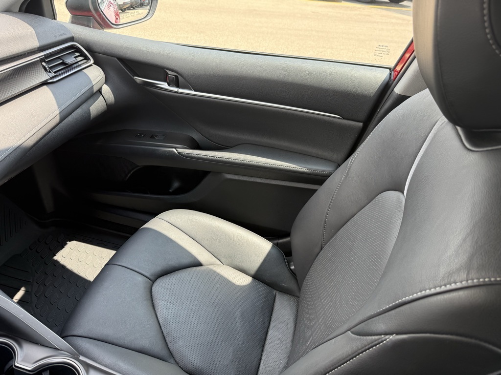 2021 Toyota Camry XSE photo 21