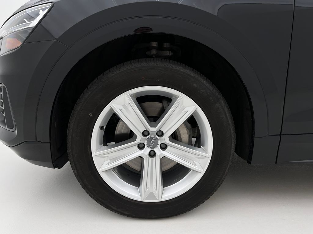 2019 Audi Q8 Premium photo 29