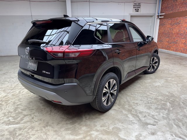 2023 Nissan Rogue SV photo 3