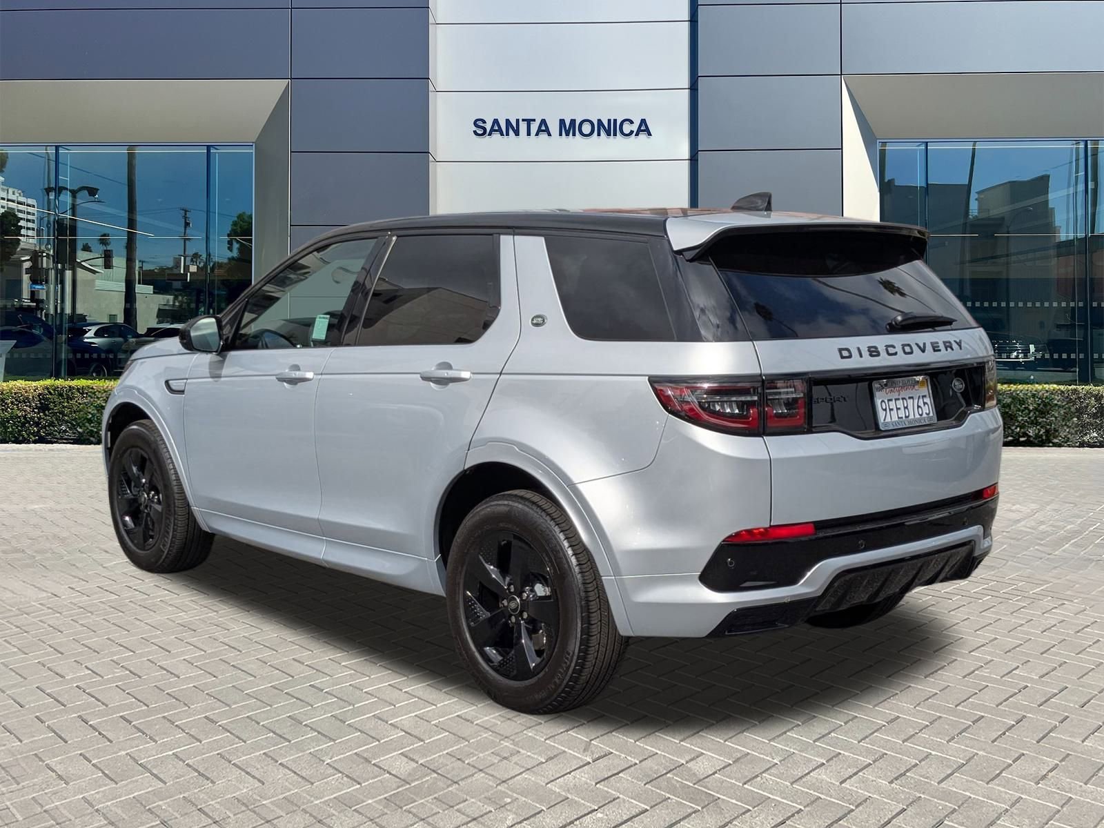 2023 Land Rover Discovery Sport S R-Dynamic photo 8