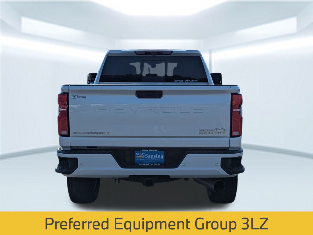 2024 Chevrolet Silverado 2500HD High Country photo 3