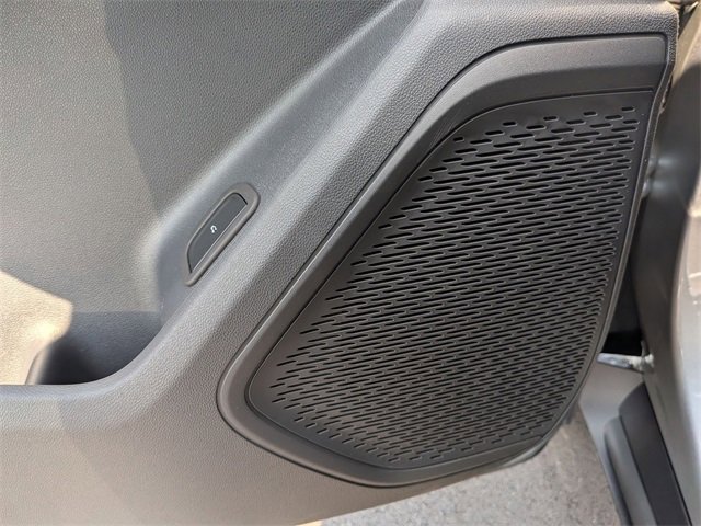2026 Chevrolet Traverse photo 13