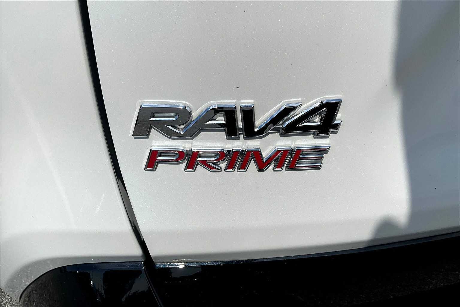2024 Toyota RAV4 Prime XSE Premium photo 26