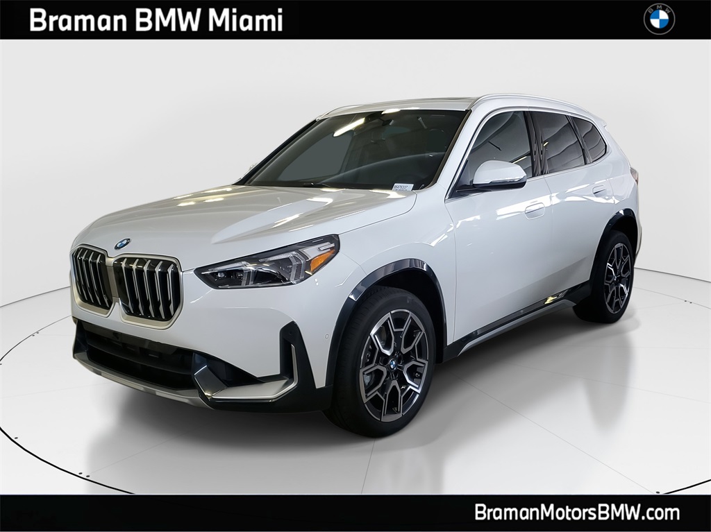 2026 BMW X1 28i's photo
