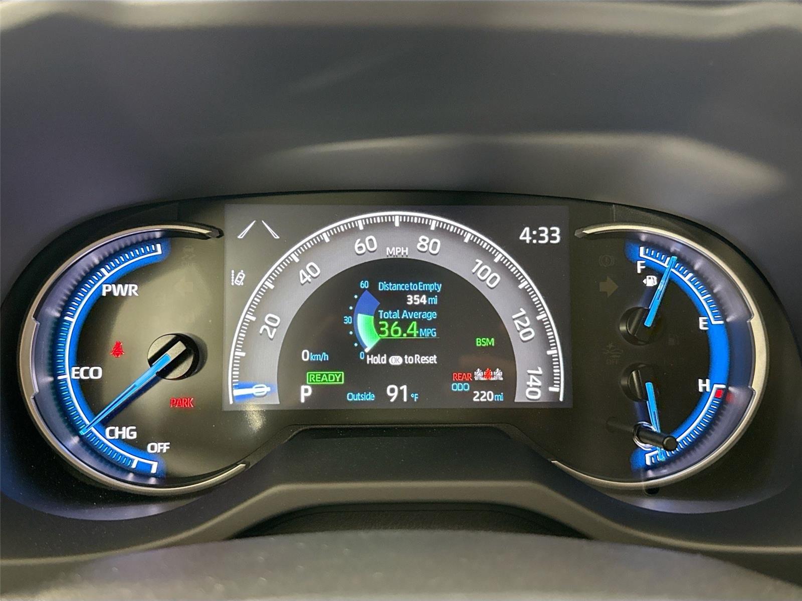 2025 Toyota RAV4 Hybrid XLE photo 37