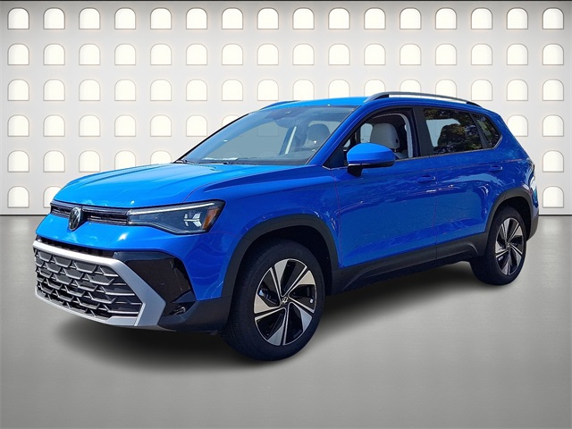 2025 Volkswagen Taos SE photo 2
