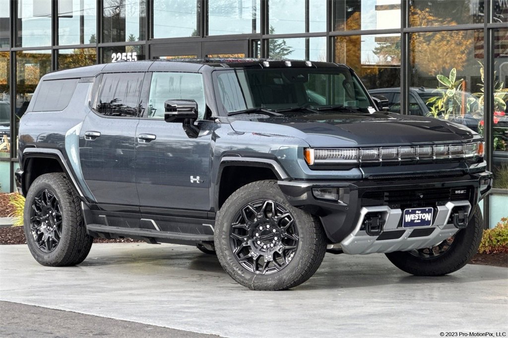 2026 GMC HUMMER EV 2X's photo