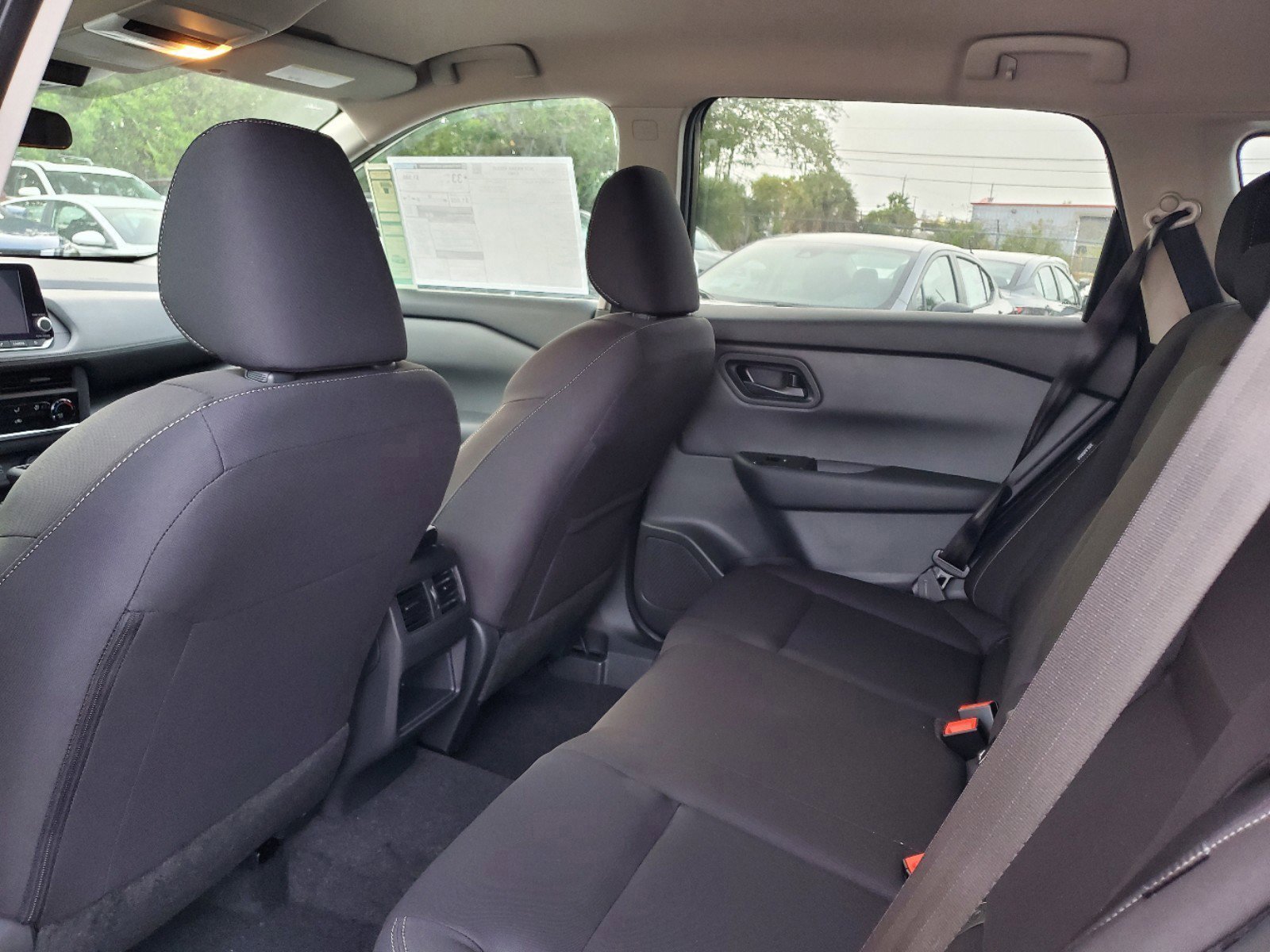 2025 Nissan Rogue S photo 4