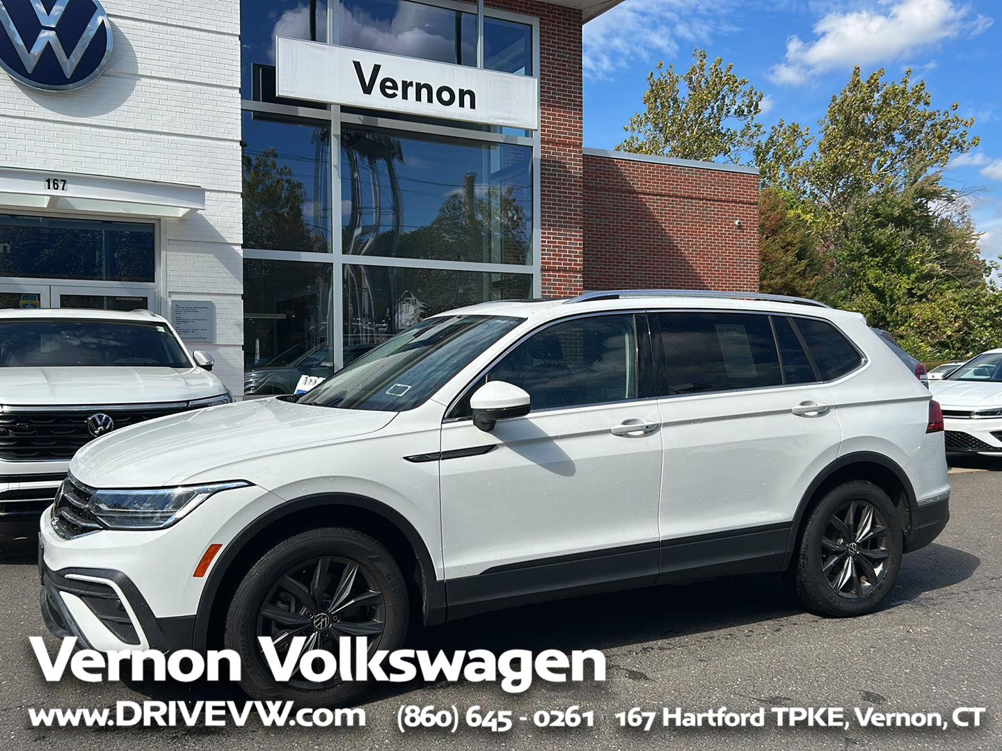 2022 Volkswagen Tiguan SE's photo