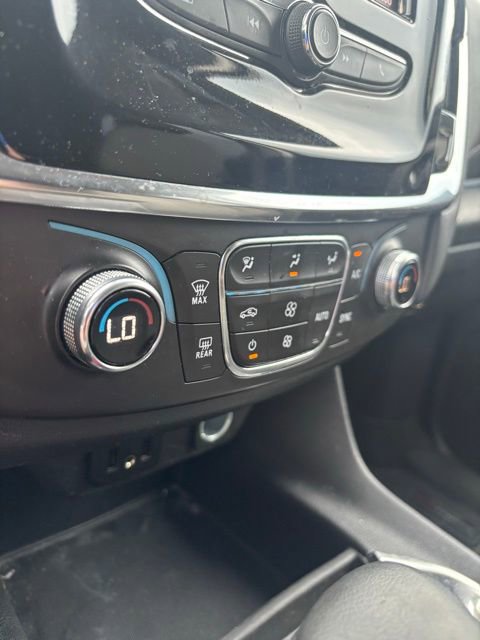 2021 Chevrolet Traverse LS photo 22