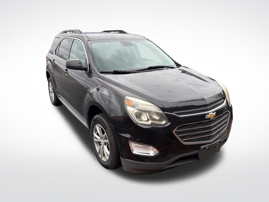 2017 Chevrolet Equinox LT's photo