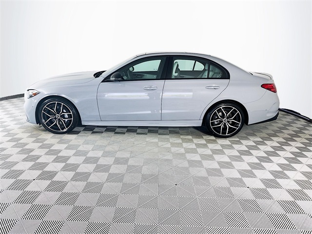 2025 Mercedes Benz C 300 photo 4